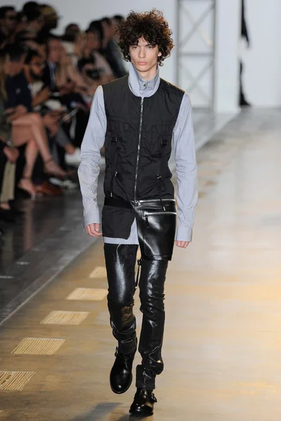 Look 29